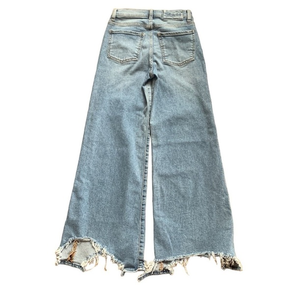 Splendid High Rise Flared Leg Button Fly Light Wash Destroyed Hem Jean Size 25 - Picture 7 of 13